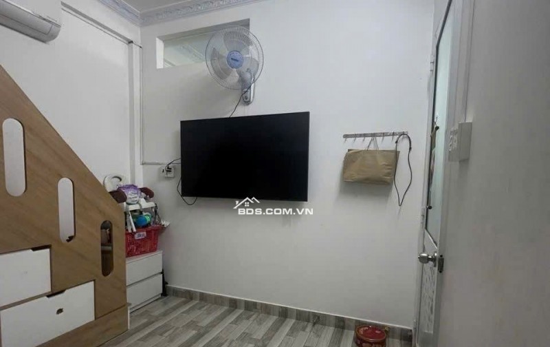 Chung cư 590, CMT8, Phường 11, Quận 3: 50m2,1p ngủ, Nt, 8tr/th