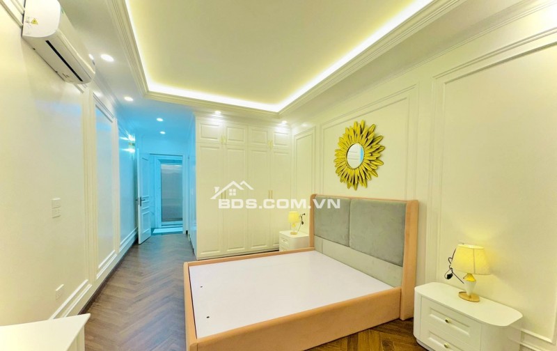 Nhà Đẹp Ngõ Ô TÔ Dương Văn Bé, Hai Bà Trưng 38 m, 6 tầng, mt 3.5m, giá 13.5 tỷ