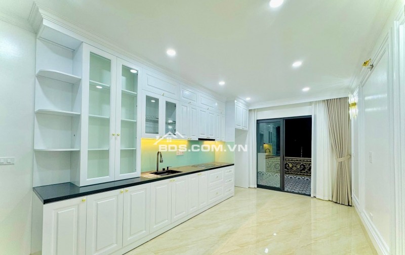 Nhà Đẹp Ngõ Ô TÔ Dương Văn Bé, Hai Bà Trưng 38 m, 6 tầng, mt 3.5m, giá 13.5 tỷ