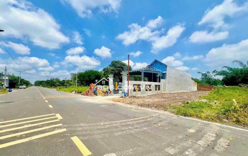 KD THUA LỖ BÁN GẤP 404M2 ĐẤT SẴN THỔ CƯ SÁT CHỢ, TRƯỜNG HỌC DÂN ĐÔNG MUA BÁN SẦM UẤT. GIÁ 160TR/SỔ