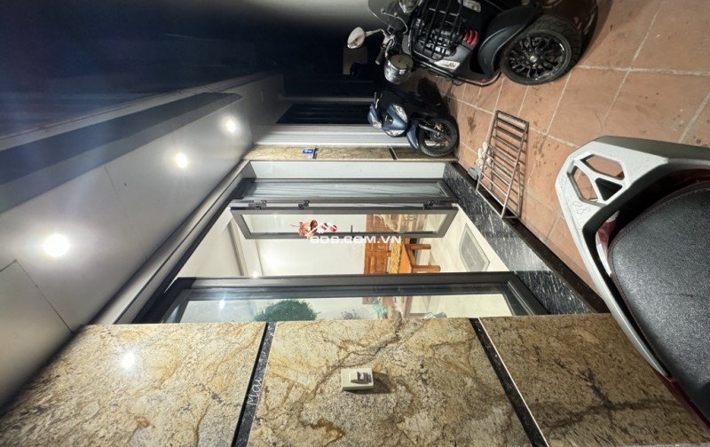  ĐÓN ĐẦU CƠ HỘI - NHÀ ĐẸP - TẶNG FULL NỘI THẤT CAO CẤP TẠI TRUNG TÂM LONG BIÊN! 