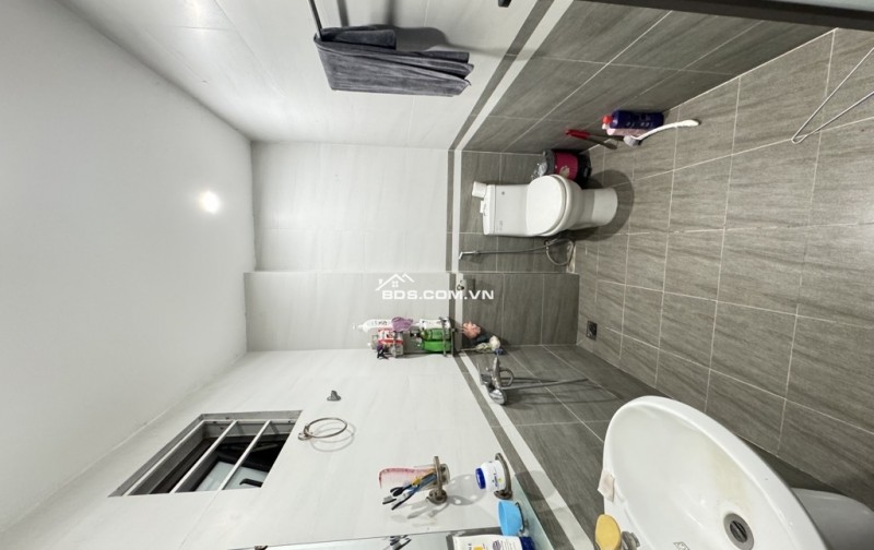  ĐÓN ĐẦU CƠ HỘI - NHÀ ĐẸP - TẶNG FULL NỘI THẤT CAO CẤP TẠI TRUNG TÂM LONG BIÊN! 