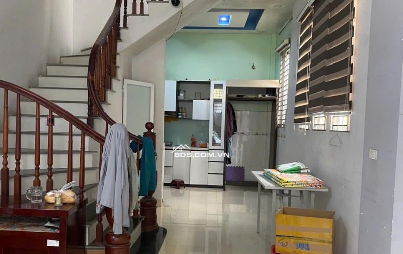 Chính chủ cho thuê nhà 3 tầng – ngõ Cầu Bươu – Gần KĐT Đại Thanh. Liên hệ: 0974 422 515