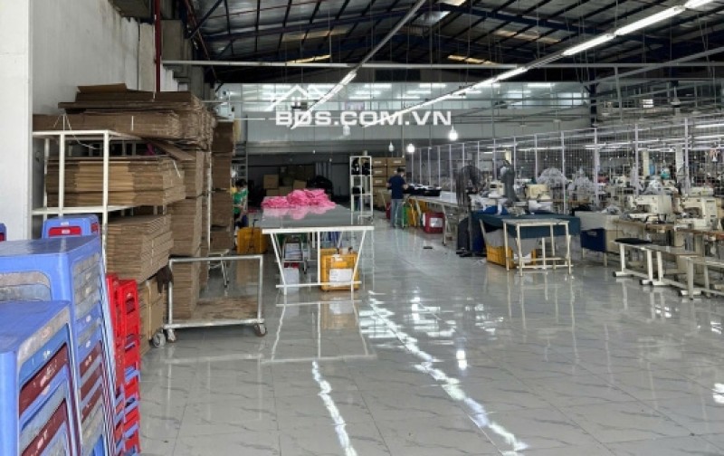 Bán kho, nhà xưởng tại mặt tiền đường Tô Ngọc Vân, 1500m2, Q12, HCM - giá cực chất