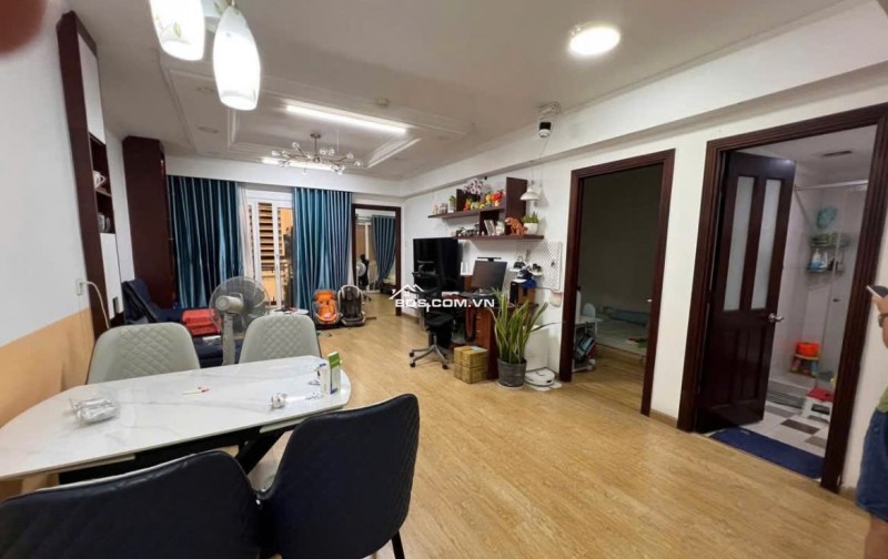 Chung cư Melody, 869 Âu cơ, Tân Phú: 78m2, 2p ngủ, 2wc, NT, 12tr/th