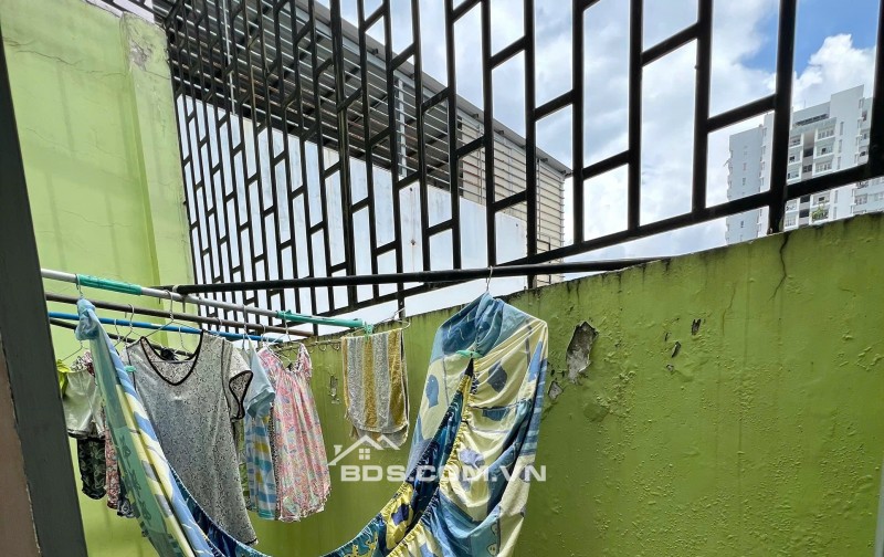 CẦN BÁN NHÀ HẺM XE HƠI LŨY BÁN BÍCH QUẬN TÂN PHÚ - 1 TRỆT 2 LẦU BTCT