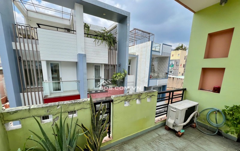 CẦN BÁN NHÀ HẺM XE HƠI LŨY BÁN BÍCH QUẬN TÂN PHÚ - 1 TRỆT 2 LẦU BTCT