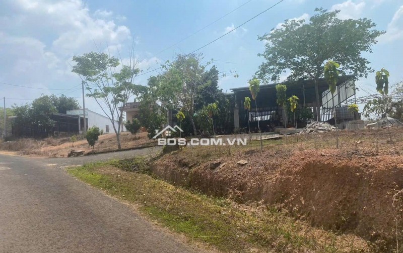 Bán đất 200m² gần UBND, chợ, trường cấp 1-2, mầm non.