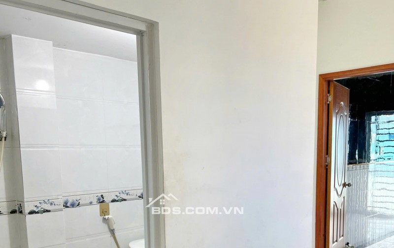 Bán nhà hẻm Lâm Văn Bền 40.6m2, 4.5 tỷ (còn thương lượng)
