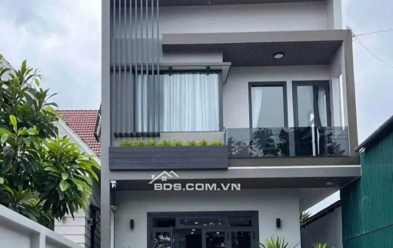 THANH TOÁN 1.5 TỶ NHẬN NHÀ 2 LẦU FULL NỘI THẤT-TT THỦ DẦU MỘT