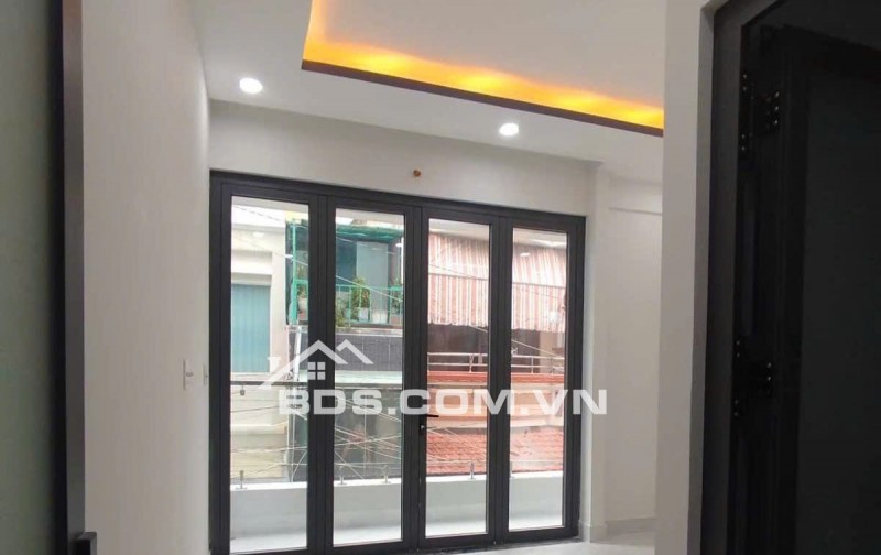 BÁN NHÀ HẺM XE HƠI ÂU DƯƠNG LÂN - NHÀ MỚI ĐẸP, VÀO Ở NGAY!