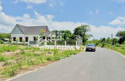 CẦN TIỀN BÁN GẤP 202M2 ĐẤT THỔ CƯ SỔ RIÊNG GẦN QL13 SÁT CHỢ DÂN ĐÔNG. GIÁ 190 TRIỆU
