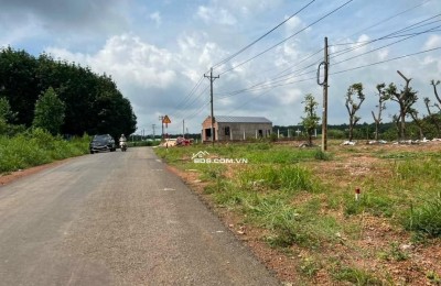 SANG GẤP 1060M2 ĐẤT Ở NGAY KHU CÔNG NGHIỆP, GẦN CHỢ TIỆN BUÔN BÁN. GIÁ 160 TR