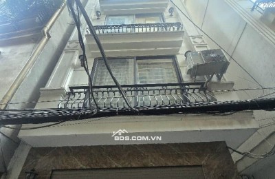Bán nhà phố Thanh Nhàn, 40 m2, 5 T, ngõ thông, gần ô tô tránh, giá 6,15 tỷ