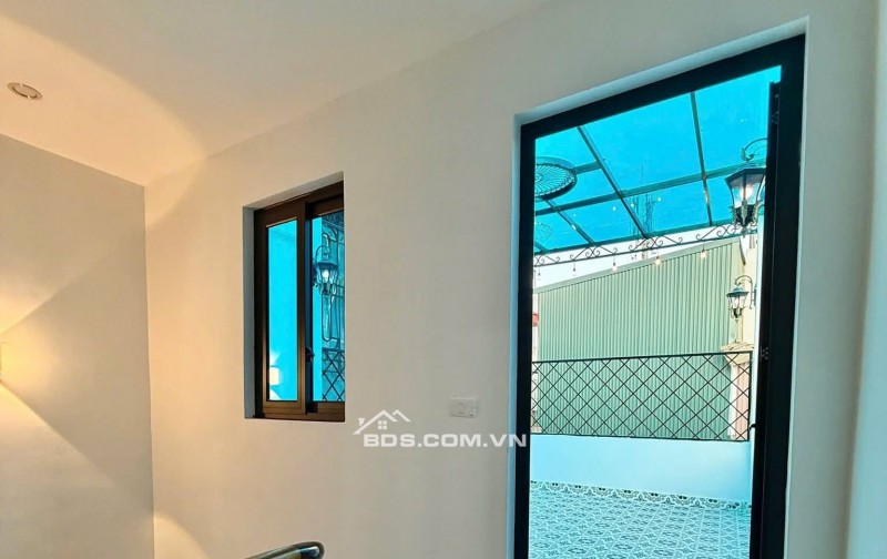 Bán Nhà Gần Phố, Kim Hoa, Đống Đa 38m, 4 tầng, mt 4.1m, giá 11.8 tỷ.