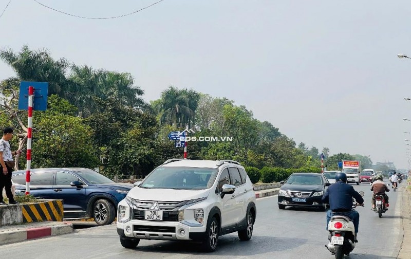 MẶT NGÕ PHỐ PHÚ VIÊN - Ô TÔ TẢI TRÁNH - MẶT BẰNG SIÊU RỘNG - DÒNG TIỀN 26 TRIỆU/THÁNG!