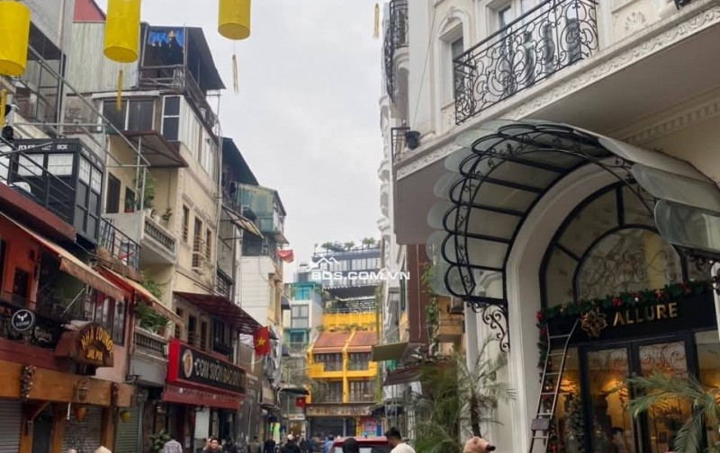 Bán Nhà Phố Cổ Đào Duy Từ, Hoàn Kiếm 78m, 5 tầng, mt 5.3m, giá 78 tỷ.