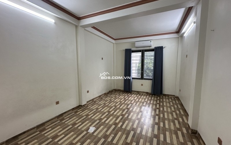 NHÀ ĐẸP, DỆN TÍCH RỘNG, GIÁ TỐT NGÕ RỘNG CỰC NÔNG – PHÚC LỢI LONG BIÊN