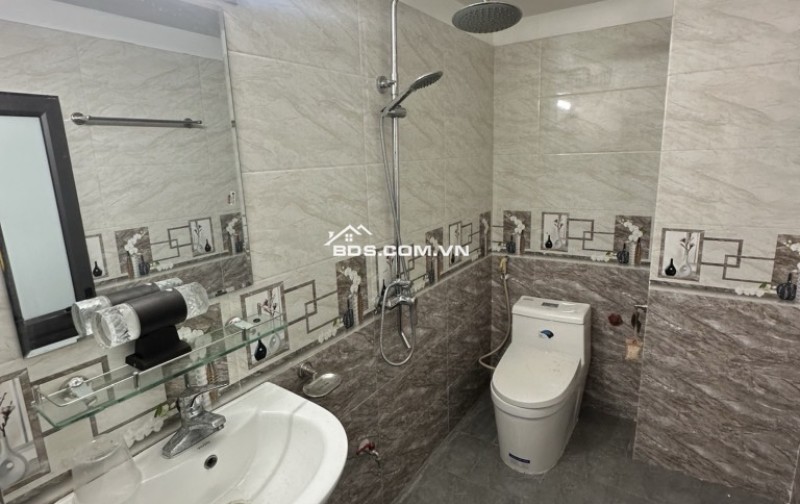 NHÀ ĐẸP, DỆN TÍCH RỘNG, GIÁ TỐT NGÕ RỘNG CỰC NÔNG – PHÚC LỢI LONG BIÊN