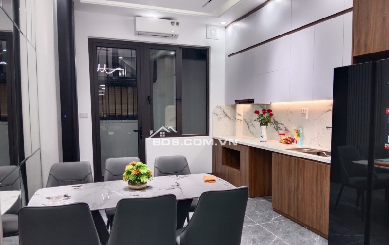 Nhà Đẹp Ô TÔ ĐỖ CỬA, Thang Máy, Trần Khát Chân, Hai Bà Trưng 54m, 6 tầng, mt 3.7m, giá 18.5 tỷ