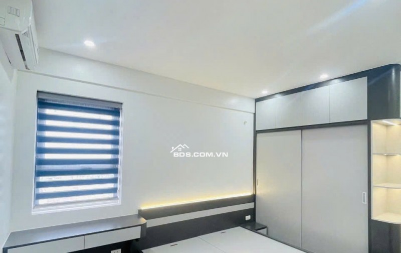 Bán căn hộ chung cư 3 ngủ, 67m2 tại Rice City Linh Đàm,sổ đỏ full nội thất giá chỉ 4.85 tỷ