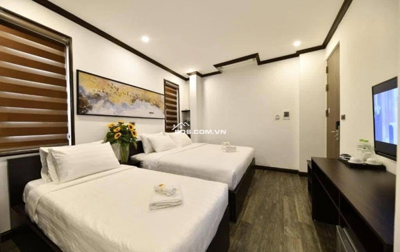 Bán Nhà Phố Cổ Đào Duy Từ, Hoàn Kiếm 78m, 5 tầng, mt 5.3m, giá 78 tỷ.