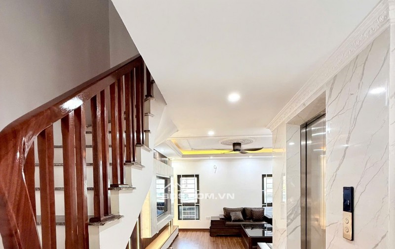 BÁN NHÀ MỚI 6 TẦNG – THANG MÁY – LƯU PHÁI, THANH TRÌ