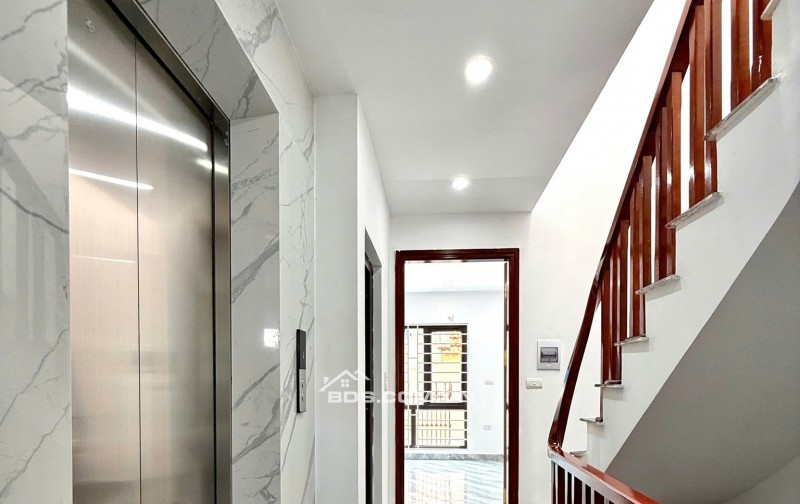 BÁN NHÀ MỚI 6 TẦNG – THANG MÁY – LƯU PHÁI, THANH TRÌ