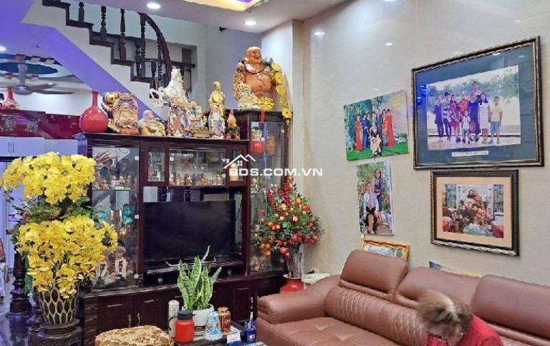 Cần Bán Nhà : TÂN MAI – NHÀ MỚI THANG MÁY – NỘI THẤT ĐẲNG CẤP – NGÕ ĐẸP - GẦN Ô TÔ