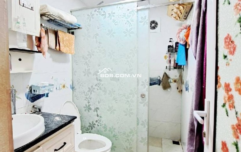 Cần Bán Nhà : TÂN MAI – NHÀ MỚI THANG MÁY – NỘI THẤT ĐẲNG CẤP – NGÕ ĐẸP - GẦN Ô TÔ