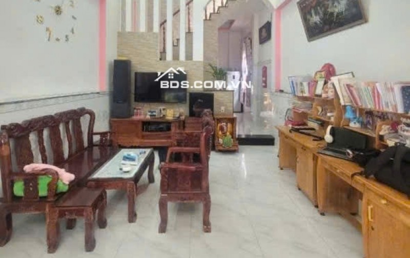 BÁN NHÀ TẠI DĨ AN BÌNH DƯƠNG, 160,9M2 (1 TRỆT 1 LẦU) SẴN SHR CHỈ 4.87 TỶ. LH:0933224374.