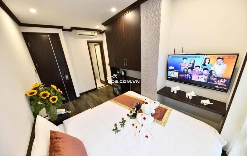 Bán Nhà Phố Cổ Đào Duy Từ, Hoàn Kiếm 78m, 5 tầng, mt 5.3m, giá 78 tỷ.