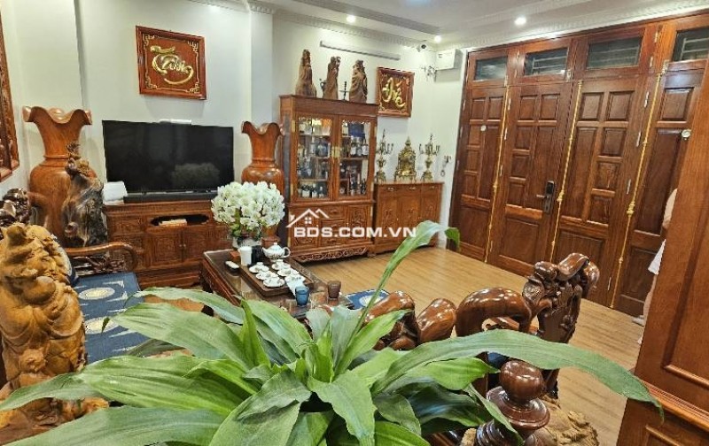 Cần Bán Nhà Kim Ngưu : Ngõ Thông - Ô Tô - Kinh Doanh - Full Nội Thất