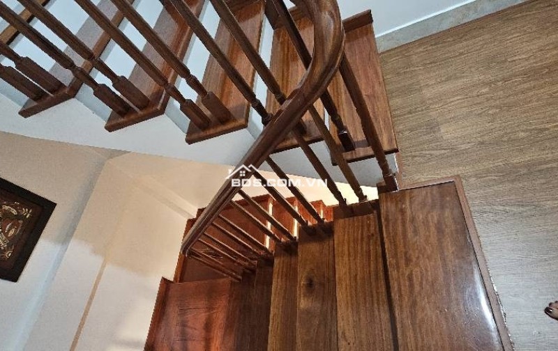 Cần Bán Nhà Kim Ngưu : Ngõ Thông - Ô Tô - Kinh Doanh - Full Nội Thất