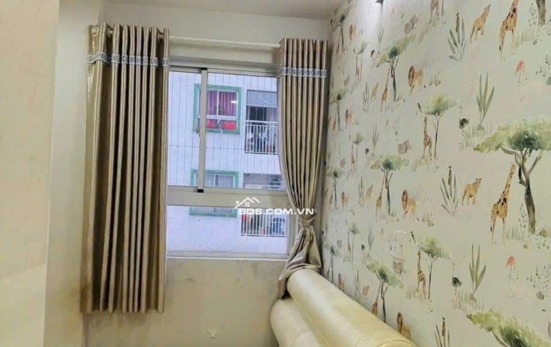 10A Trần Nhật Duật, Quận 1: 74m2,1p ngủ, NT, 10tr5/th, Căn Góc.