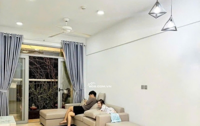 Căn hộ Oriental Plaza, Âu Cơ, Tân Phú: 11tr5/th,2p ngủ, 75m2, NT