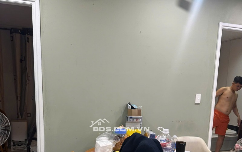 Chung cư Screc , P12, Q3, CĂN GÓC , 2PN, 2WC, 85m2, giá 13tr/tháng.