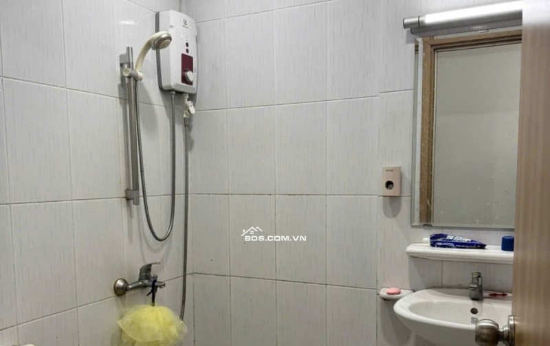 10A Trần Nhật Duật, Quận 1: 74m2,1p ngủ, NT, 10tr5/th, Căn Góc.