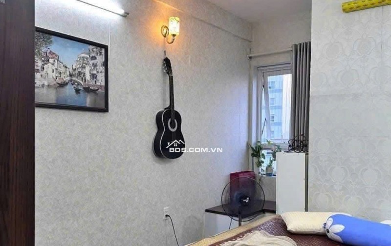 Chung cư Bàu cát,p10,Tân BÌnh: 83m2, 2p ngủ,2wc,NT,11tr/th