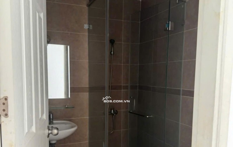 Căn hộ Oriental Plaza, Âu Cơ, Tân Phú: 11tr5/th,2p ngủ, 75m2, NT