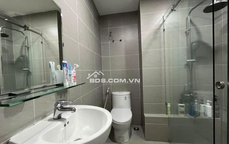 Chung cư Screc , P12, Q3, nội thất, 2p, 2wc, 85m2, giá 13tr/th. Nội thất