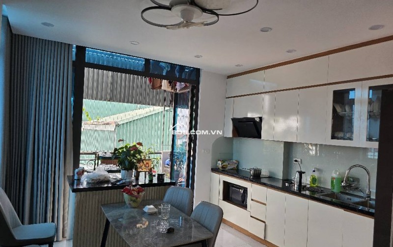 Nhà Mỹ Đình dân xây 35m2, 5 tầng, chào 6,5  tỷ có thương lượng