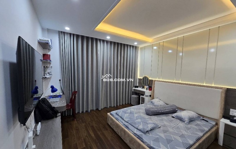 Nhà Mỹ Đình dân xây 35m2, 5 tầng, chào 6,5  tỷ có thương lượng