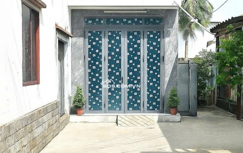 Nhà dưới 2 tỷ: 30m2 Sổ riêng 2 tầng, không QH LG, hẻm 4m sát mặt tiền trung tâm Q11. VŨ 0933910039