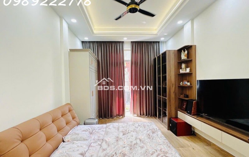 MẶT TIỀN KINH DOANH TÂN ĐỊNH QUẬN 1 - 63M (4x15) - NHÀ MỚI 3 TẦNG - 3PN  FULL  NỘI THẤT LUXURY