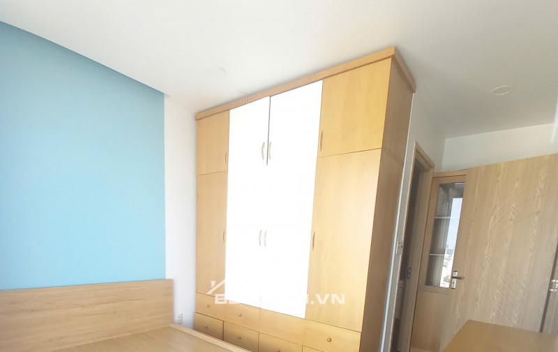 Bán căn hộ 2PN 2WC diện tích 65m2 căn góc, nhà full nội thất đang có HĐ thuê - Tổng giá chỉ 4.550T