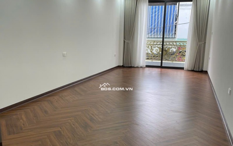 BÁN NHÀ MẶT PHỐ KIM ĐỒNG – 50m², 6 TẦNG, THANG MÁY, Ô TÔ ĐỖ TRONG NHÀ – 21 TỶ