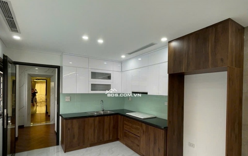 BÁN NHÀ MẶT PHỐ KIM ĐỒNG – 50m², 6 TẦNG, THANG MÁY, Ô TÔ ĐỖ TRONG NHÀ – 21 TỶ
