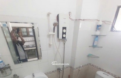 Chung cư 10A Trần Nhật Duật, Tân Định, Q1,70m2, 2PN, nội thất 11tr5/th