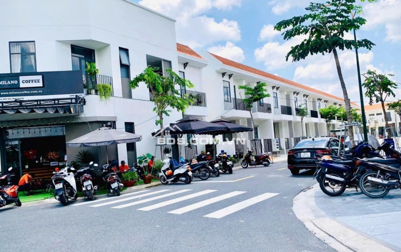 Chỉ hơn 1 tỷ nhận Nhà ở thương mại, shophouse 2 mặt tiền tại Hòa Phú 90m2